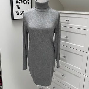 Light gray lightweight sweater dress from White House Black Market, Size M
